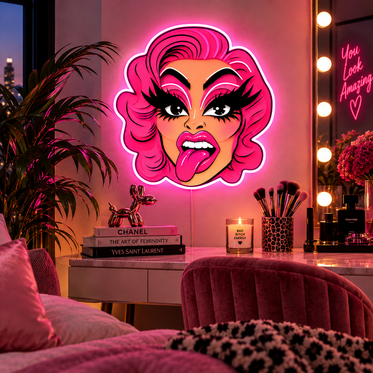 Pinky Queen | Neon Sign