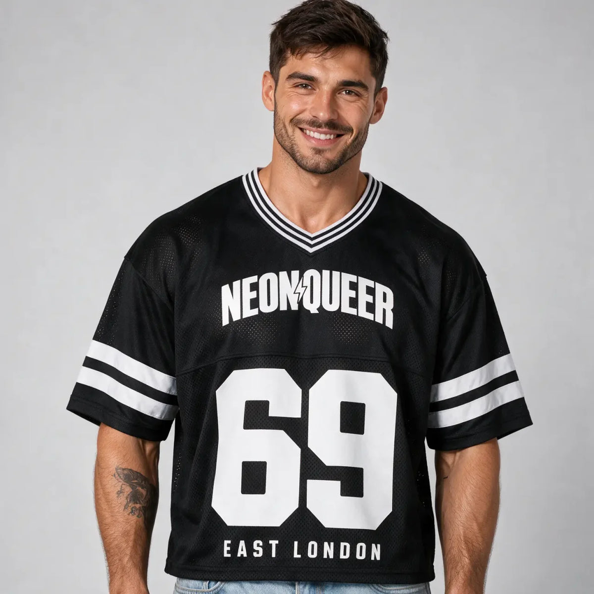 69’er | Oversized Mesh V-Neck Soccer Jersey