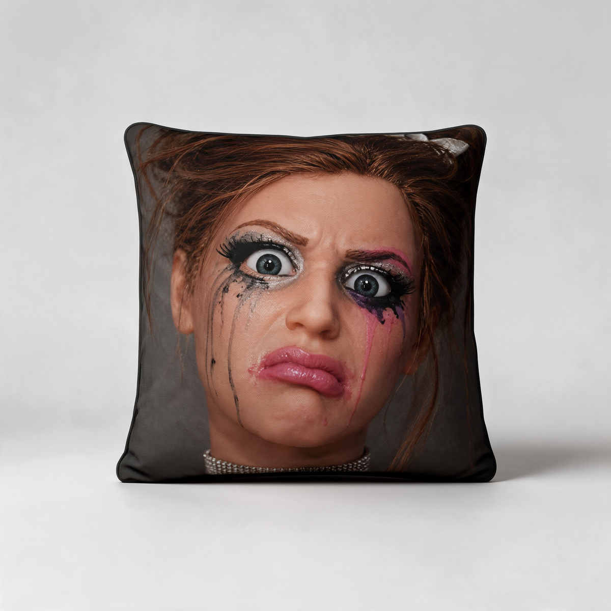 Barbs: Hot mess (Mascara Meltdown) | Cushion